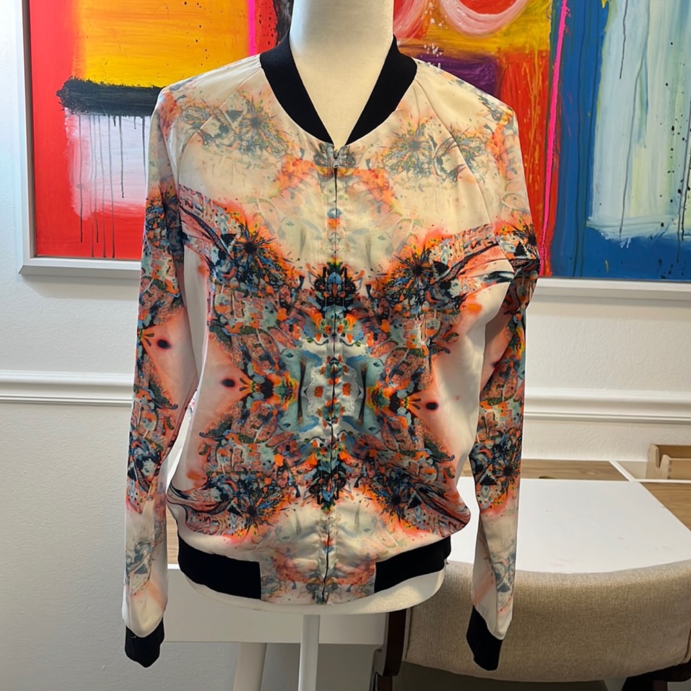 Lightweight women’s jacket